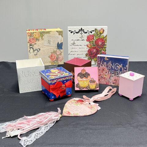 Técnica De Pintura Em Madeira Com Carla Dias